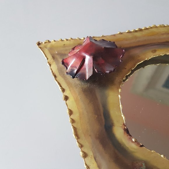 Mid Century Modern - Metal Decor Mirror - Picture 15 of 16